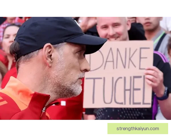 金玟哉欧冠阶段表现稳健，迎来关键头球进球