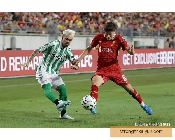 阿什拉夫头球威胁持续提升，进攻端表现稳健健